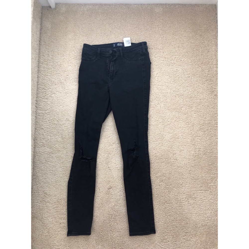 NWOT Hollister Black High-Rise Ripped Jean Legging